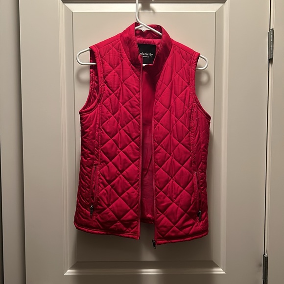 Vests - Picture 5 of 10